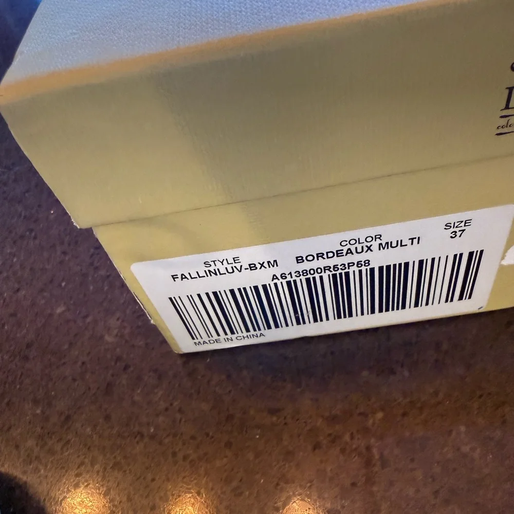 L'Artiste by Spring Step Women's Red Lace Up Boots New In Box extra laces - Picture 6 of 6